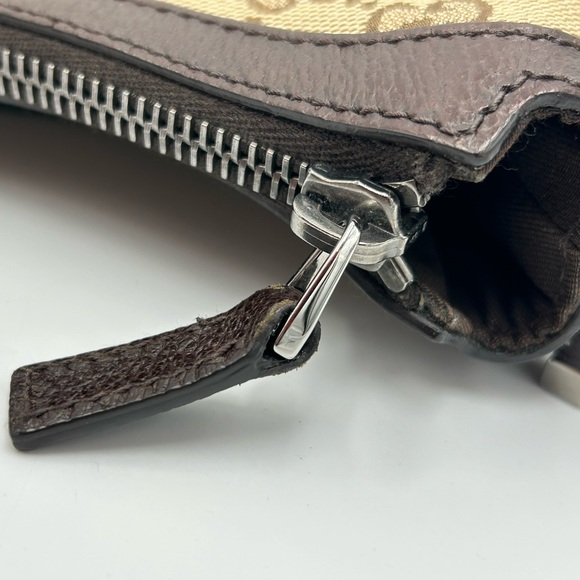 (SOLD) Gucci Brown Monogram Canvas Hobo Messenger Cross-Body Bag - Picture 11 of 16